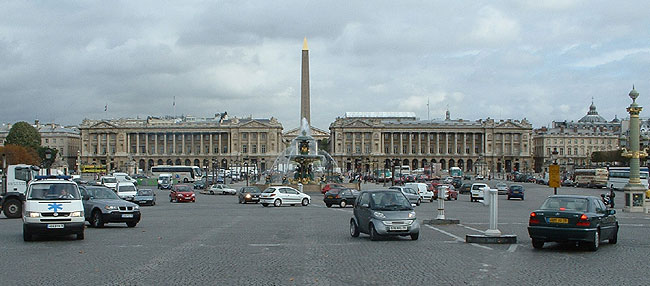 Alltägliches Chaos auf dem  Place de la Concorde